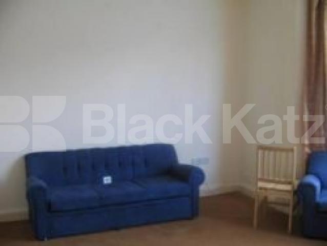 			1 Bedroom, 1 bath, 1 reception Semi-Detached House			 Canning Cresent, Wood Green